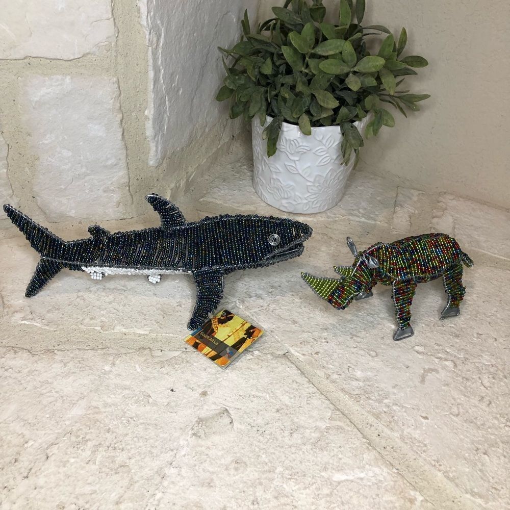 AFRICAN Beaded Whale/rhino Glass Bead Wire Art
